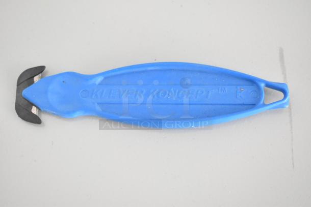 Blue Klever Koncept safety cutter with a black blade, designed for safe packaging opening.