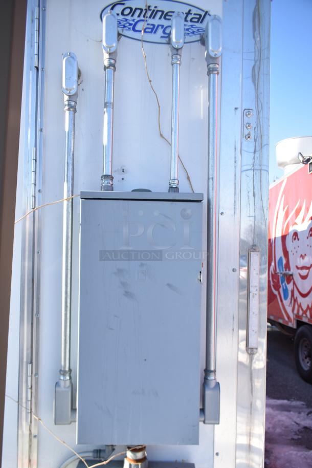 28' ATX unbranded cold food trailer with electrical panel. Features commercial grade equipment. Clear title.