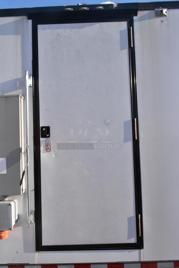 Cold food and beverage retail trailer door, unbranded, commercial grade for ghost kitchens, fully equipped, clear title.