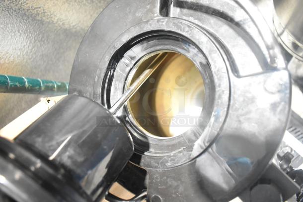 Avantco 177CS15 VT15-001 1.5 Gallon Thermal Coffee Server, black, interior view showing metal probe, good condition.