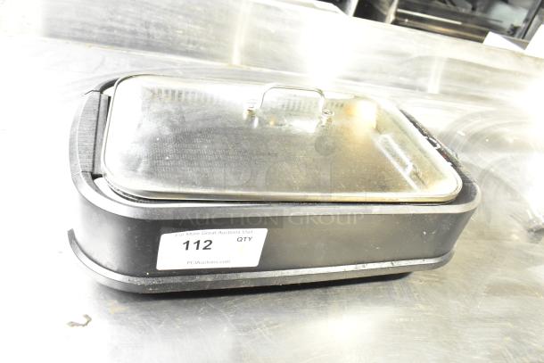 TWRG-200 Countertop Smokeless Grill, 120V, 1 Phase. Slight wear, sticker shows auction lot 112.