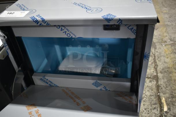 BRAND NEW Avantco 194EUCF160A Undercounter Ice Machine with 44 lb. bin, minor scratches, 159 lb. capacity, 115V, 1 Phase.