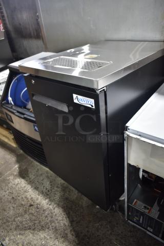 Brand new Avantco commercial kegerator on casters. Scratch and dent condition, door locked, 115V, 1 phase.