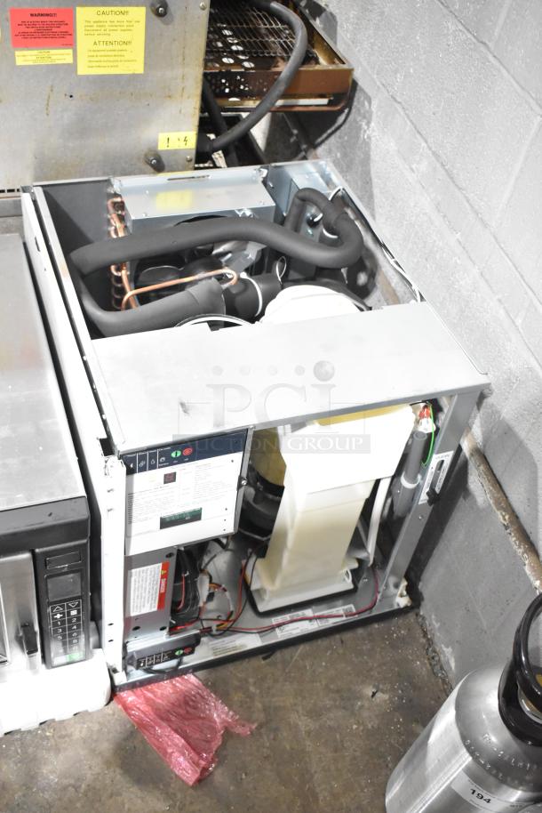 2025 Scotsman NS0622AX-1A Nugget Ice Machine, 664 lb capacity, 115V, 1 Phase. New, scratch and dent condition.