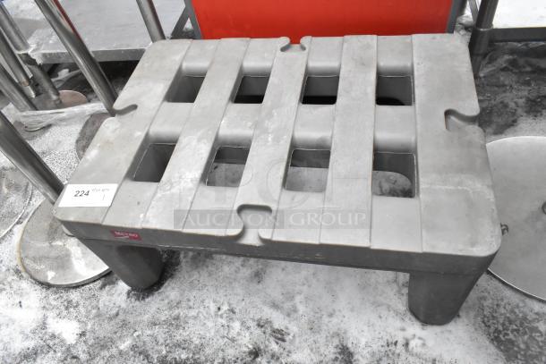 Metro Gray Poly Dunnage Rack, sturdy design, lightly worn, metro logo on side, item tag visible, ideal for storage.