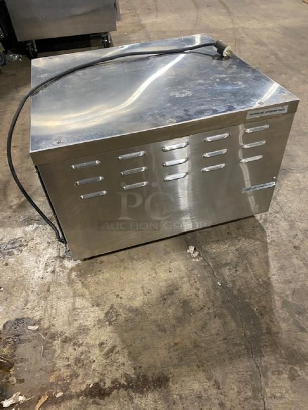 Asber AEPO Series stainless steel electric countertop pizza deck oven, 220-240V, good condition, visible plug and air vents.