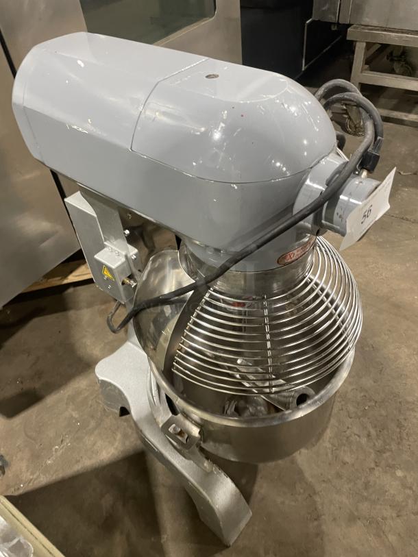 Black Diamond BDPM20 20 Qt. Planetary Mixer, stainless bowl guard, flat beater, 120V 1 Phase, on legs, serial 1908200.