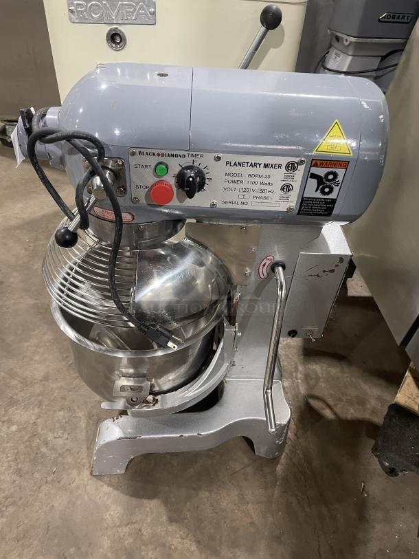 Black Diamond BDPM20 20 Qt. Planetary Mixer with stainless steel bowl, bowl guard, and flat beater attachment, 120V.