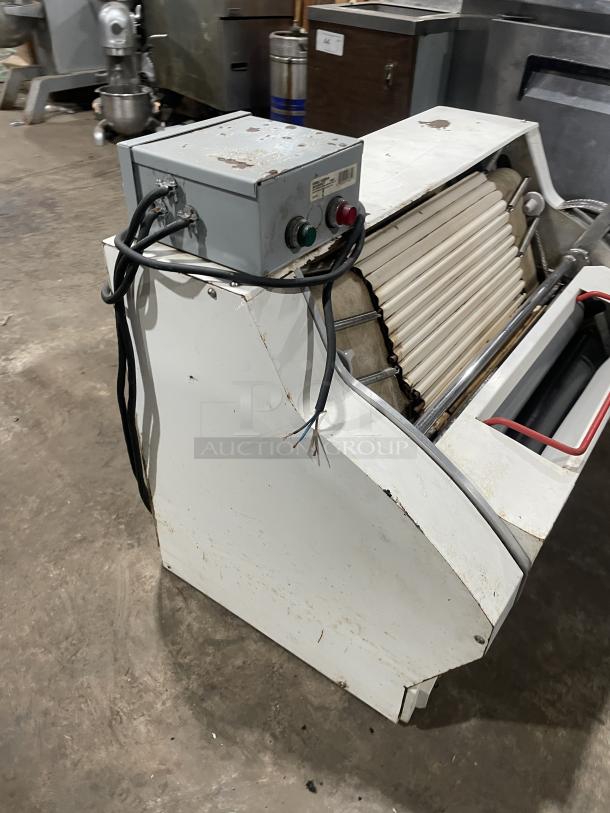 Merand Tenor 2 electric countertop vertical dough moulder in white, 220V, visible wear, power box with controls.