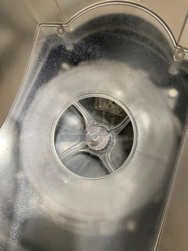 Taylor Magnabland SB24-12 smoothie/frozen beverage blender, steel interior, personalized menu software, used condition.