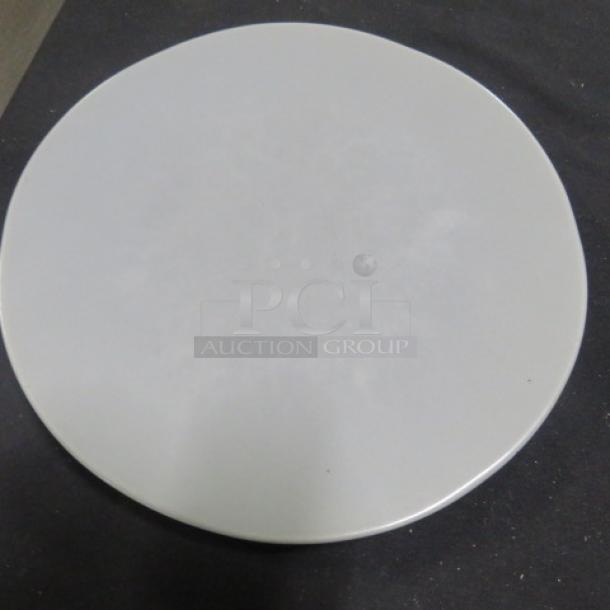 Fortessa 11-inch gray dinner plate, smooth finish, excellent condition, item code 12XBID.