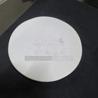 11-inch Fortessa white dinner plate in pristine condition, smooth finish, model 12XBID.