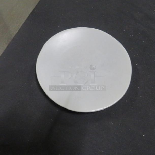 8-inch gray Fortessa plate, round, minimalistic design, excellent condition. Model 7XBID. Ideal for elegant dining.