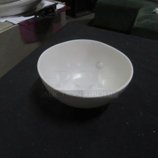 6-inch white Fortessa bowl, smooth finish, excellent condition, model 12XBID. Ideal for dining or collection.