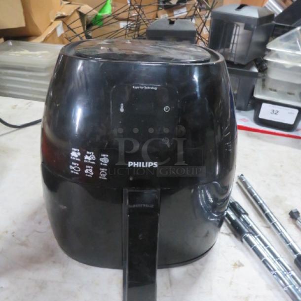 Philips Air Fryer HD9240, 1760W, 120V, black, with dial controls, in good condition.