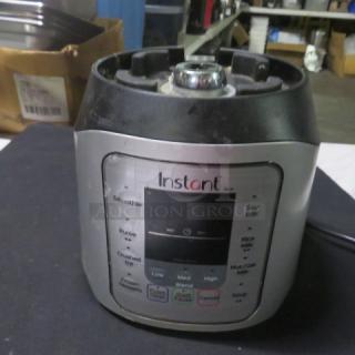 Instant Blender Base ACEV2, silver and black, features smoothie and puree settings. Visible wear. No jar included.