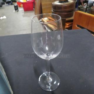 NEW Schott Zwiesel wine glass, model 6XBID, clear, pristine condition, elegant design.
