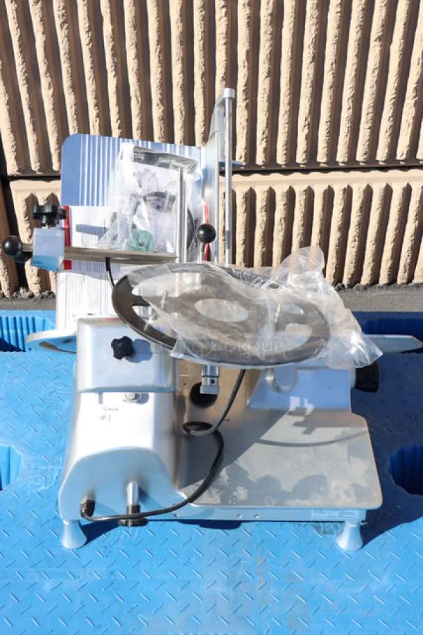 Brand new Avantco SL713MAN 13" medium-duty meat slicer, manual gravity feed, 3/4 hp, 120V, 630W, scratch-n-dent condition.