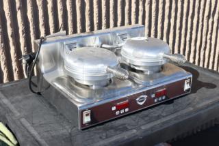 BRAND NEW Wells 5B-WB2E-230V Double Waffle Maker, 1,800 Watts, 7.5 Amps, 1 Phase. Serial: WWB20425A0006.