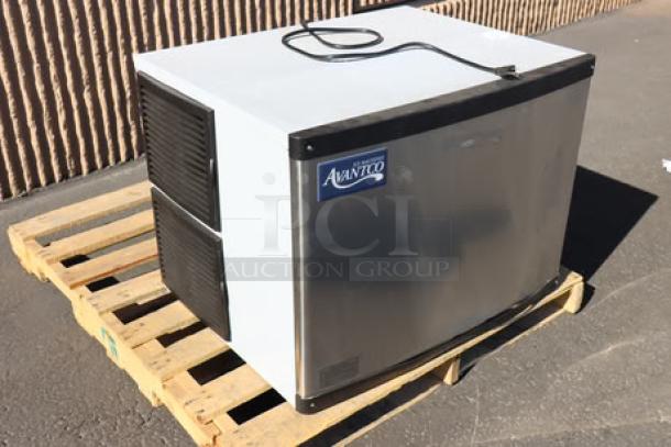 Brand new Avantco Ice MC-F-530-A full cube ice machine on pallet, 497 lb capacity, air-cooled, scratch-n-dent condition.