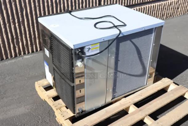 Brand new Avantco Ice MC-F-530-A air-cooled ice machine, 497 lb. capacity, serial number 194MCF530A-25020038, on a pallet.