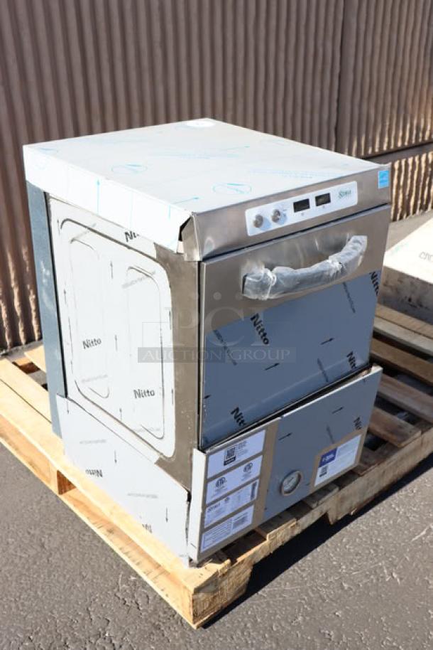 Brand new Noble Warewashing HTGW high-temp glass washer, 208V/240V, 1 Phase; scratch-n-dent, model year 01/25.