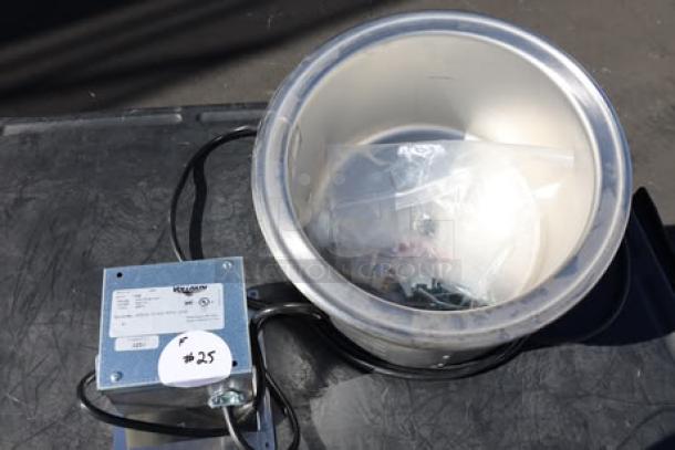 Vollrath 36465 11 Qt. Modular Drop In Soup Well, new condition. Slight scratches/dents. Includes control box, S/N: P069-01845830-006.
