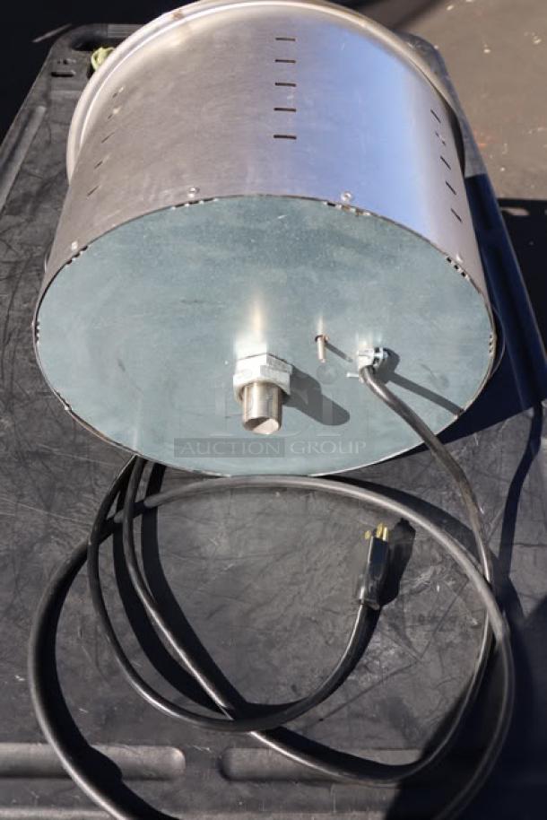 BRAND NEW Vollrath 36465 11 Qt. Modular Drop-In Soup Well, 208/240V, minor scratches, serial P069-01845830-006.