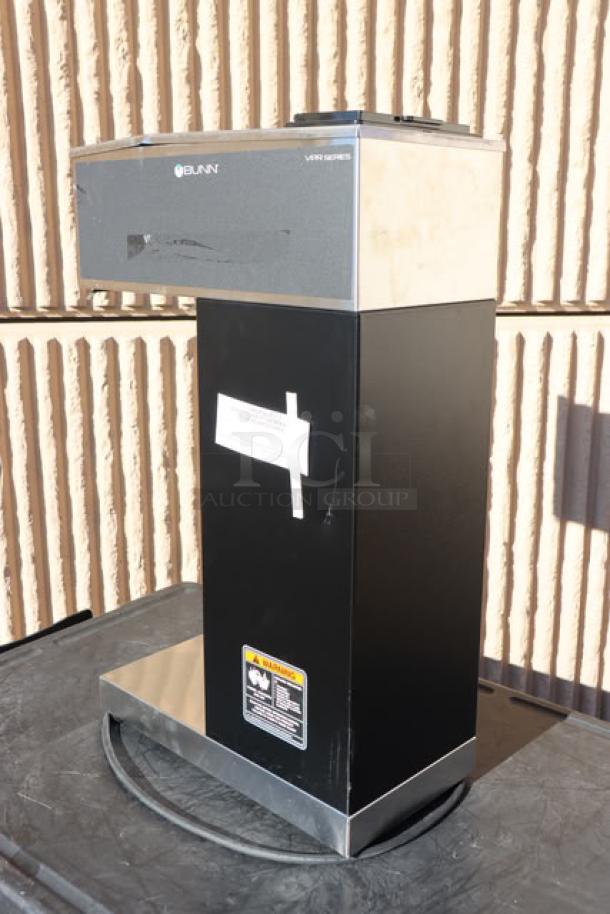 Brand new Bunn 33200.0010 VPR-APS Pourover Airpot Coffee Brewer, 120V. Scratch-n-dent condition. Black and silver body.