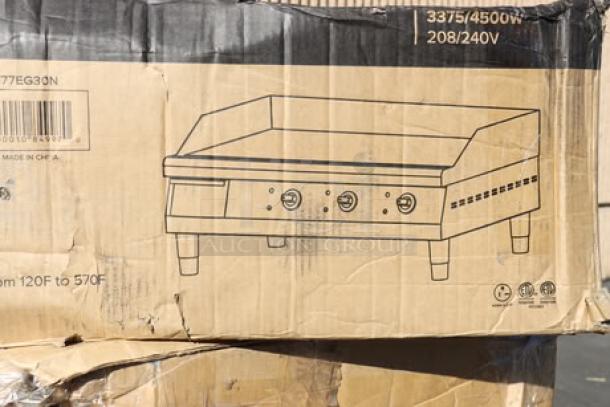 Brand new Avantco EG30N 30" electric countertop griddle, 208/240V, 3375W-4500W, in damaged original packaging.