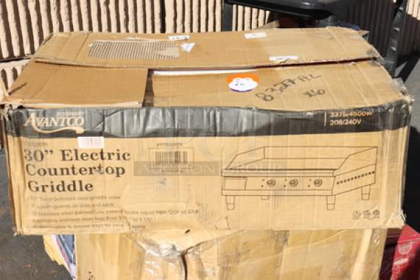 Brand new Avantco EG30N 30" electric countertop griddle, 208/240V, 3375W-4500W. Original packaging damaged.