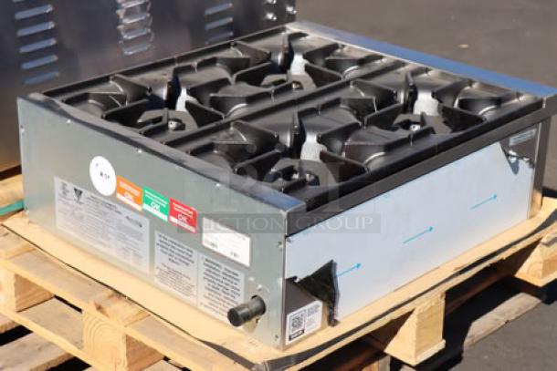 Avantco Chef Series 24" 4-burner gas countertop range, 100,000 BTU, model CAG-R-4-24. New, minor scratches/dents.