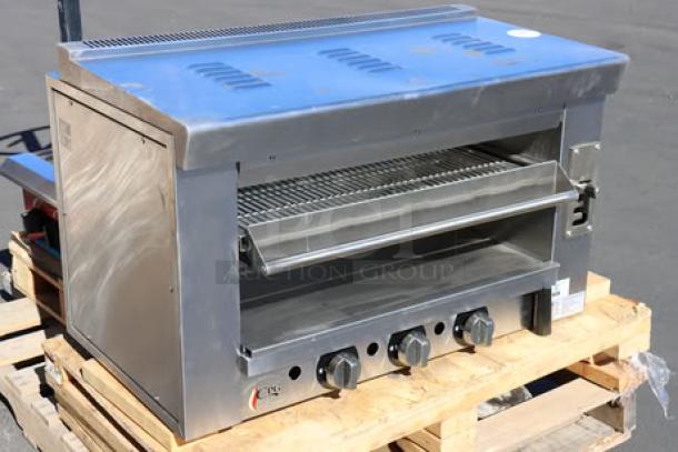 BRAND NEW Cooking Performance Group S-36-SB-N 34" Natural Gas Infrared Salamander Broiler, 36,000 BTU. Serial: 12247530. Visible scratches and dents.