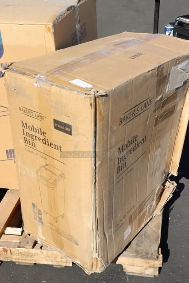 Baker's Lane 27 Gallon Slant Top Mobile Ingredient Storage Bin, model 176BIN27GL, in original packaging with minor damage.