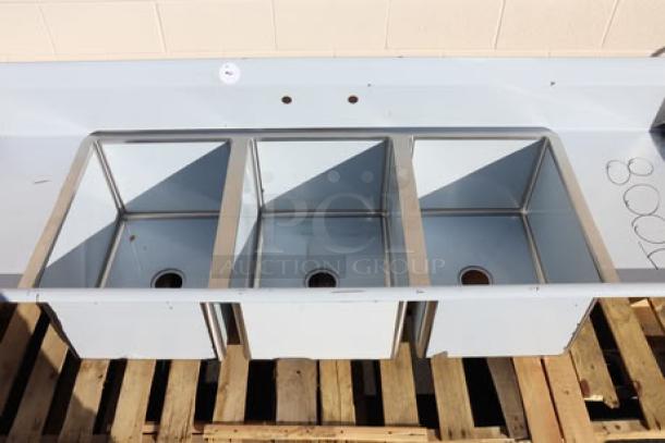 Regency 94" three-compartment stainless steel sink, model 600S31824218, with galvanized legs and two drainboards. Brand new, minor scratches.