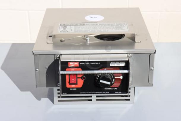 Brand new Metro MBQ-BQ1700 banquet cab module, power and temperature controls visible, S/N: B17W-9593, no packaging.