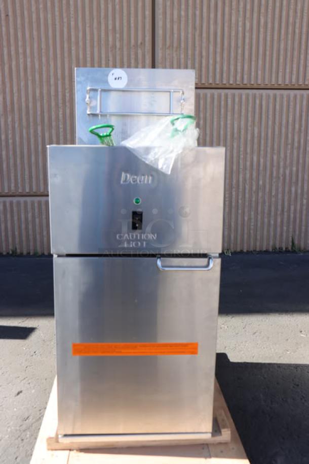 BRAND NEW Dean by Frymaster SR114E fryer, 40 lb. capacity, 240V, 3 Phase, stainless steel, caution label on front.