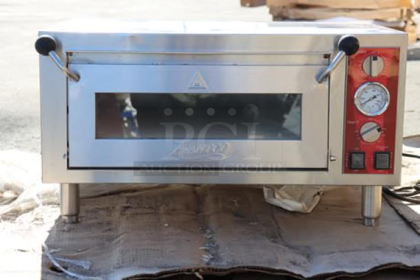 Avantco DPO-18-S Single Deck Countertop Pizza/Bakery Oven, 1700W, 120V, stainless steel exterior, visible control knobs.