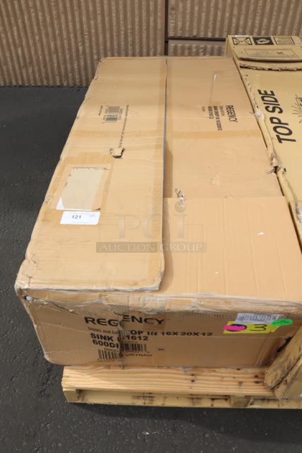 Regency 600DI31612 stainless steel sink, 16"x20"x12", in original box. Packaging lightly damaged, minor scratches possible.