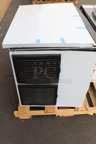 Brand new Avantco Ice MC-F-430-A ice machine, 30" air-cooled, 397 lb capacity, visible scratch-n-dent, on pallet.