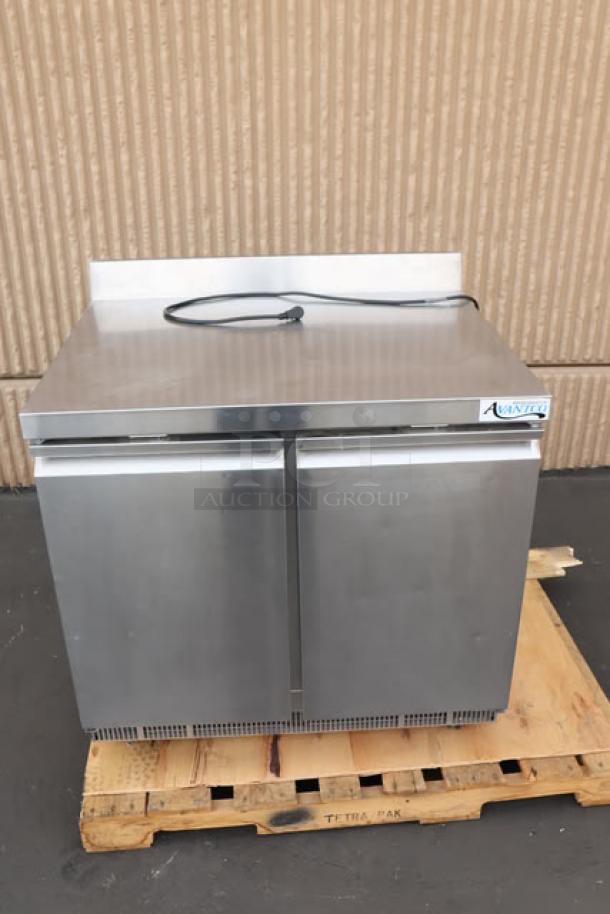 Brand new Avantco ZWT-36R-HC 36" worktop refrigerator with minor scratch, 3 1/2" backsplash, front breathing, on pallet.
