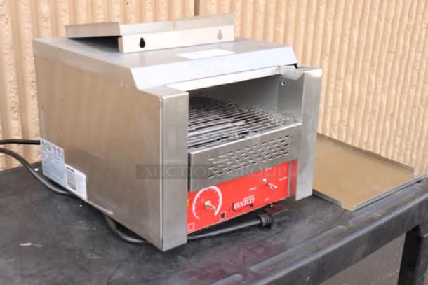 Avantco T140 conveyor toaster, 10" wide, 3" opening, 120V, 1750W, 300 slices/hr, new condition, missing legs, S/N: 0125T140119.