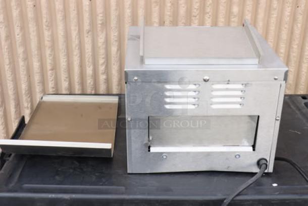 Brand new Avantco T140 10" conveyor toaster, 3" opening, 300 slices/hr. Scratch-n-dent, missing legs. Model T140, S/N: 0125T140119.