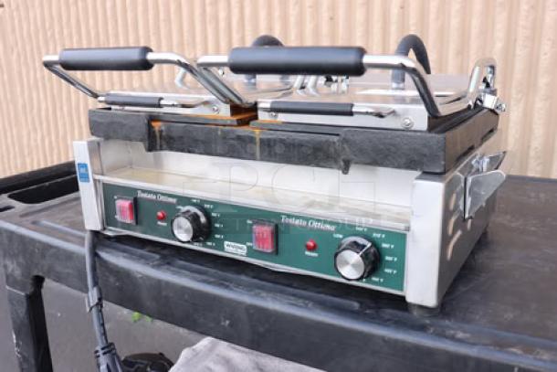 BRAND NEW Waring WFG300 Panini Grill, dual smooth plates, 17"x9.25" surface, 240V, 3120W, minor scratches, Tostato Ottimo model.