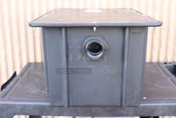 Ashland PolyTrap 4820 grease trap, 40 lb. capacity, threaded connection, new, missing original packaging, may lack small parts.