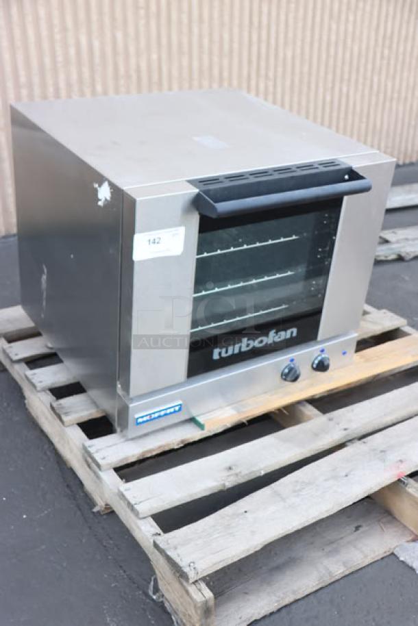 Brand new Moffat Turbofan E23M3-T half-size convection oven, mechanical controls, 220-240V, 1 phase, 3 kW, unboxed.
