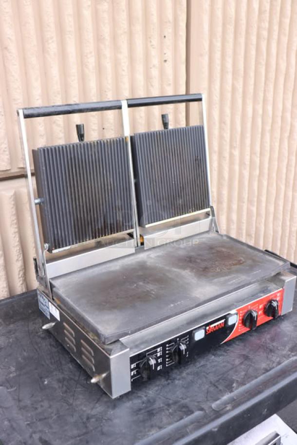 Sirman PD L double panini grill, model 34A3661105SI, 10"x20" cooking surface, grooved top, smooth bottom, used condition.