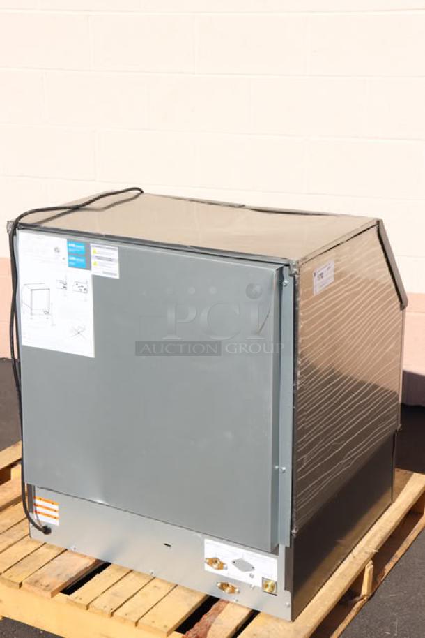 Brand new Manitowoc UDF0310A ice machine, 30" undercounter, scratch-n-dent, 208-230V, 286 lb. capacity, 119 lb. bin.