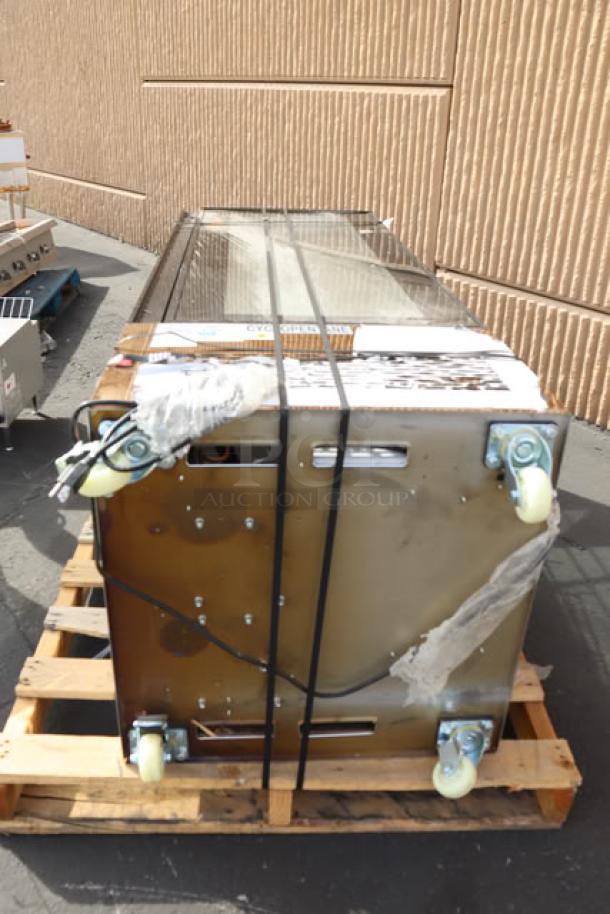 [COMBO LOT] Avantco GD4C-15-HC display case with shattered glass, Cooking Performance Group 72" griddle, American Range wok, Avantco T3300B toaster.