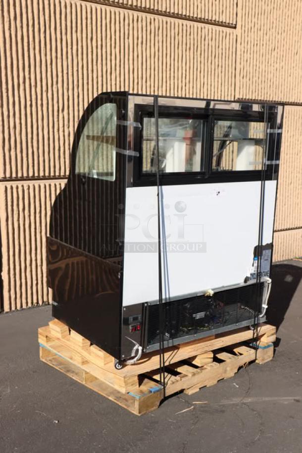 Avantco CAC-48 refrigerated merchandiser, black, dual service, new scratch-n-dent, top glass shattered, 47 3/16".